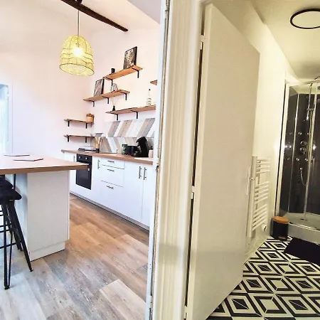 La Chaume, Jolie A Apartament Poitiers