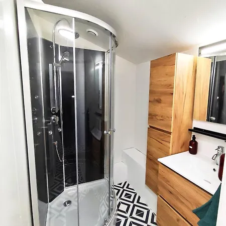 La Chaume, Jolie A Apartament Poitiers