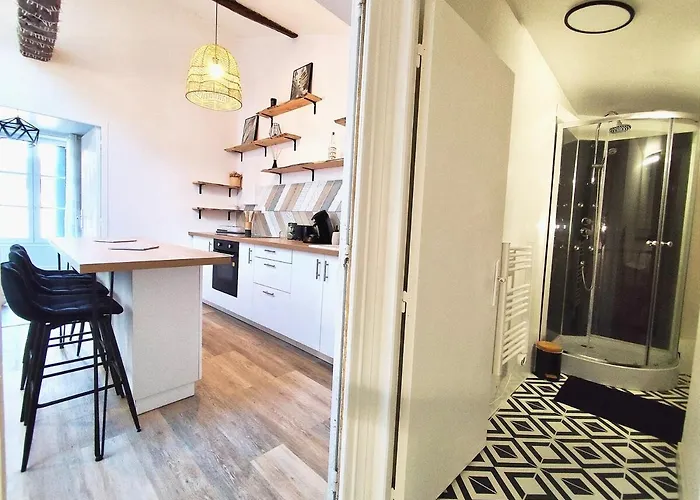 La Chaume, Jolie A Апартаменти Пуатьє