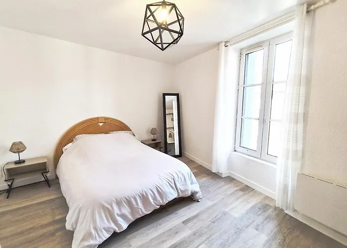 La Chaume, Jolie A * Poitiers